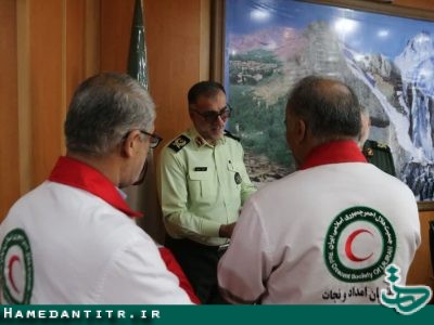 تبریک مدیرعامل جمعیت هلال احمر در هفته نیروی انتظامی به سردار سلمان امیری فرمانده
