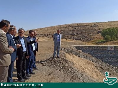 افتتاح دو پروژه بند آبخیزداری در مراتع سنگ سفید شهرستان بهار